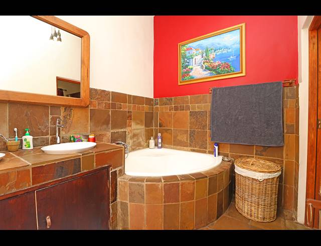 3 BEDROOM HOUSE FOR SALE IN KENSINGTON